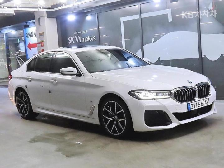 BMW 5er 530i xdrive m sport — foto 1