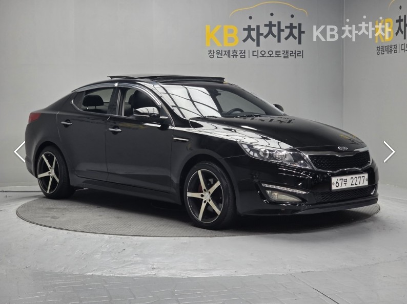 Kia K5 — miniaturë 3