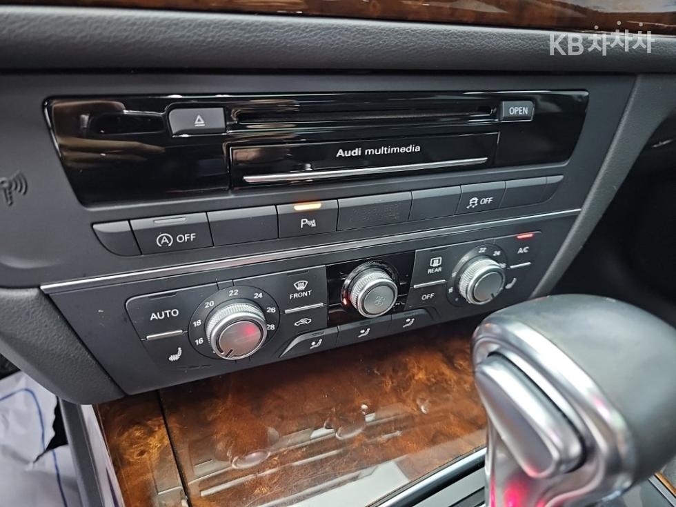 Audi A6 — miniaturë 10