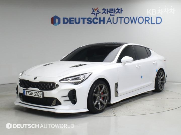 Kia Stinger 2.0 터보 2WD 플래티넘 — foto 1