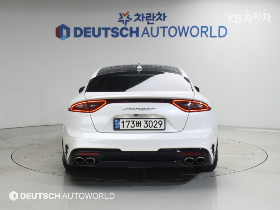Kia Stinger — miniaturë 4