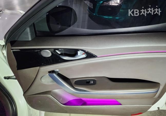 Kia Stinger — miniaturë 25