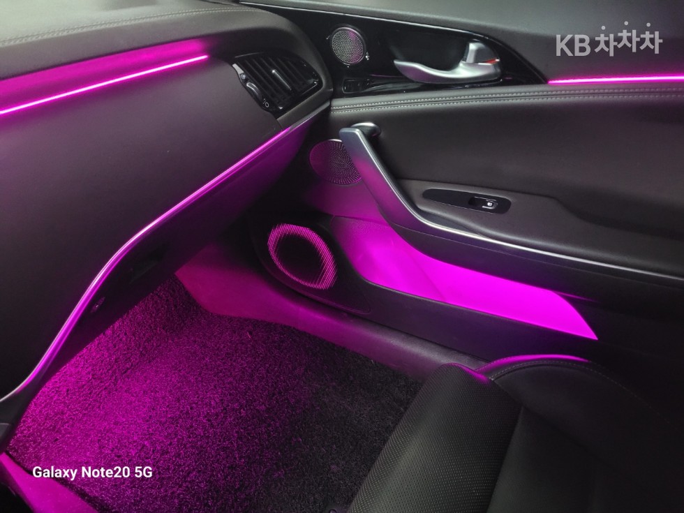 Kia Stinger — miniaturë 27