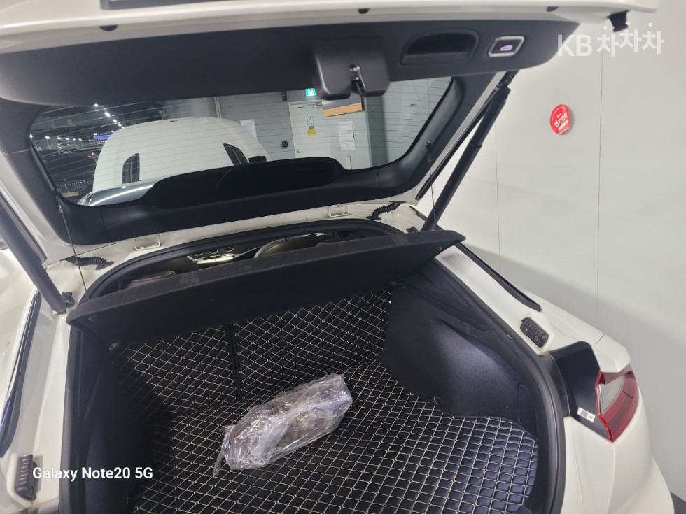 Kia Stinger — miniaturë 31