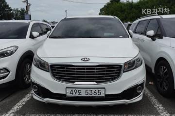Kia Carnival 9인승 2.2 디젤 럭셔리 — foto 1