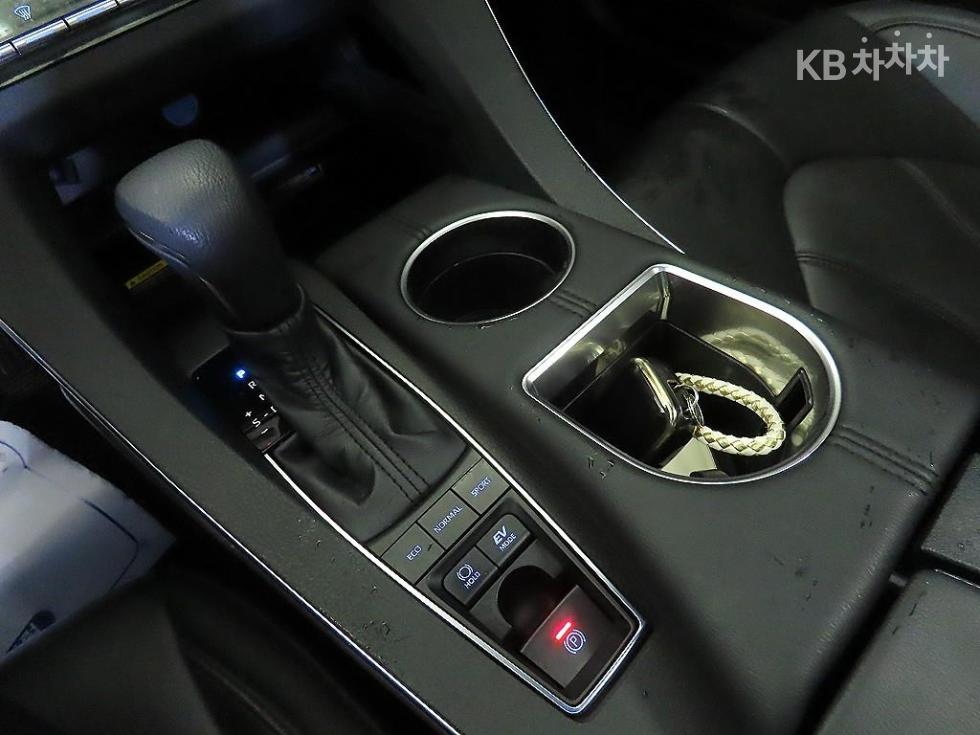 Toyota Avalon — miniaturë 12