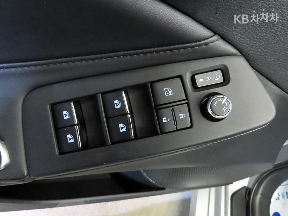Toyota Avalon — miniaturë 13