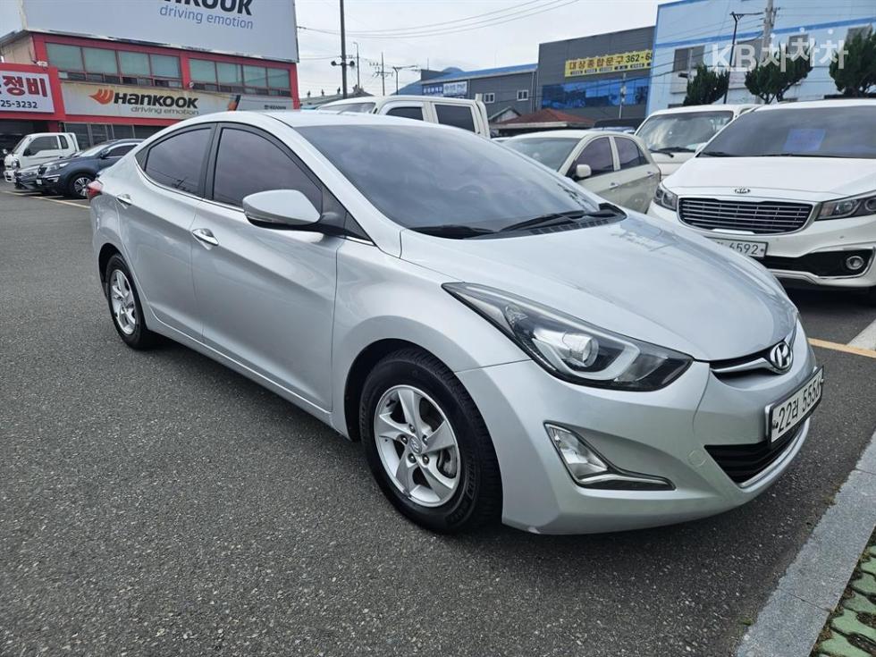 Hyundai Avante — miniaturë 3