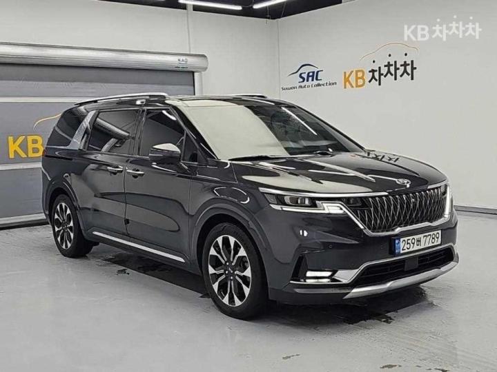 Kia Carnival — miniaturë 4