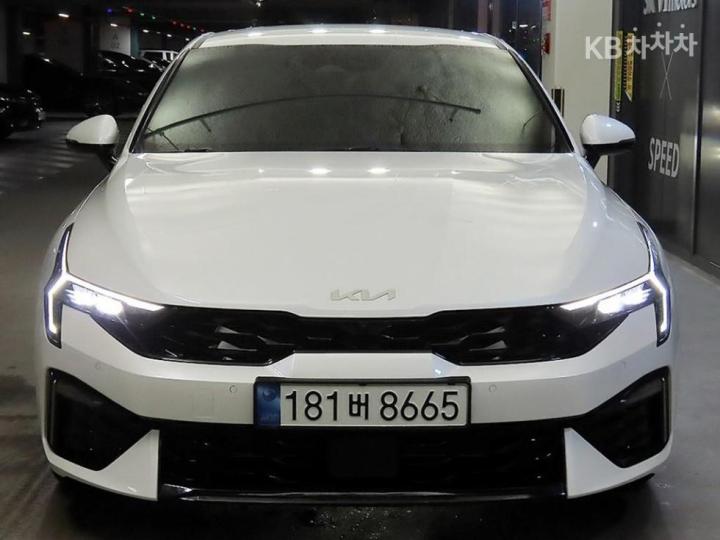 Kia K5 — miniaturë 2