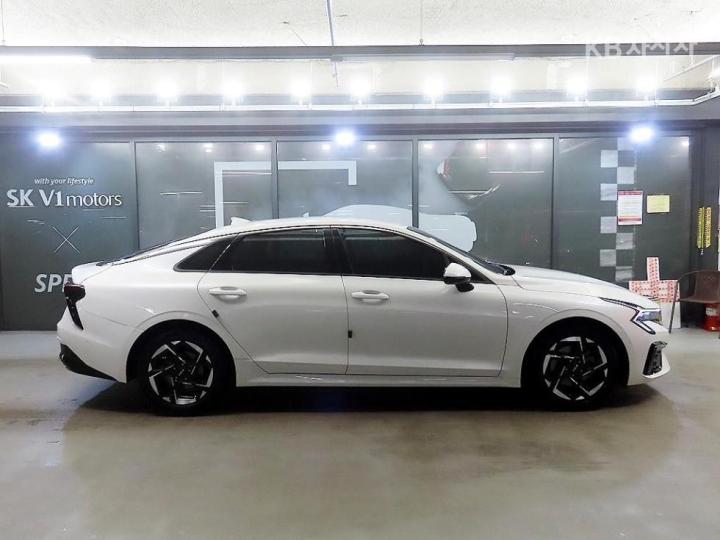 Kia K5 — miniaturë 3