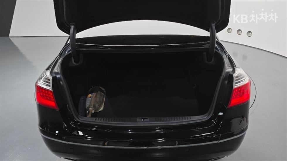 Hyundai Genesis — miniaturë 20