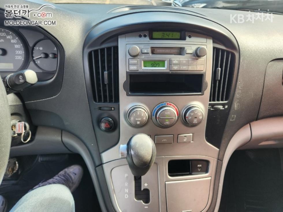 Hyundai Starex — miniaturë 11