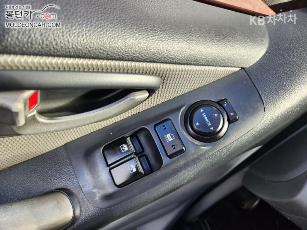 Hyundai Starex — miniaturë 16
