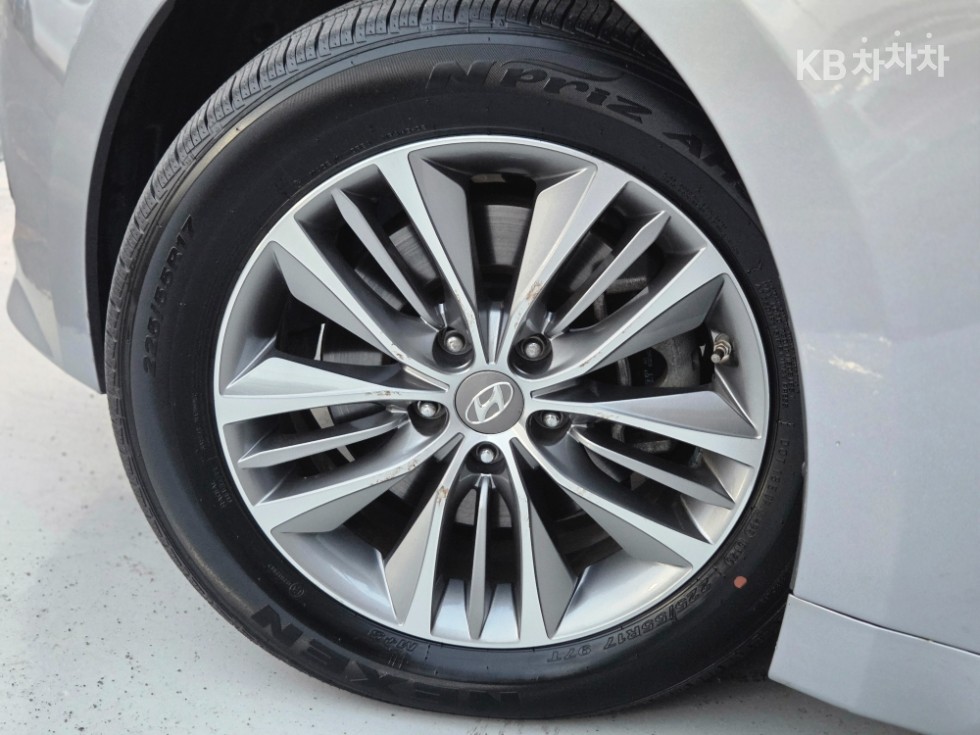 Hyundai Grandeur — miniaturë 9