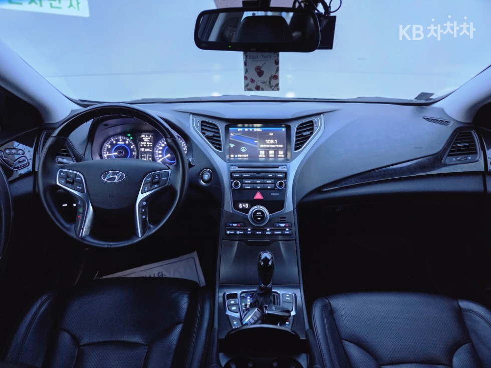 Hyundai Grandeur — miniaturë 13