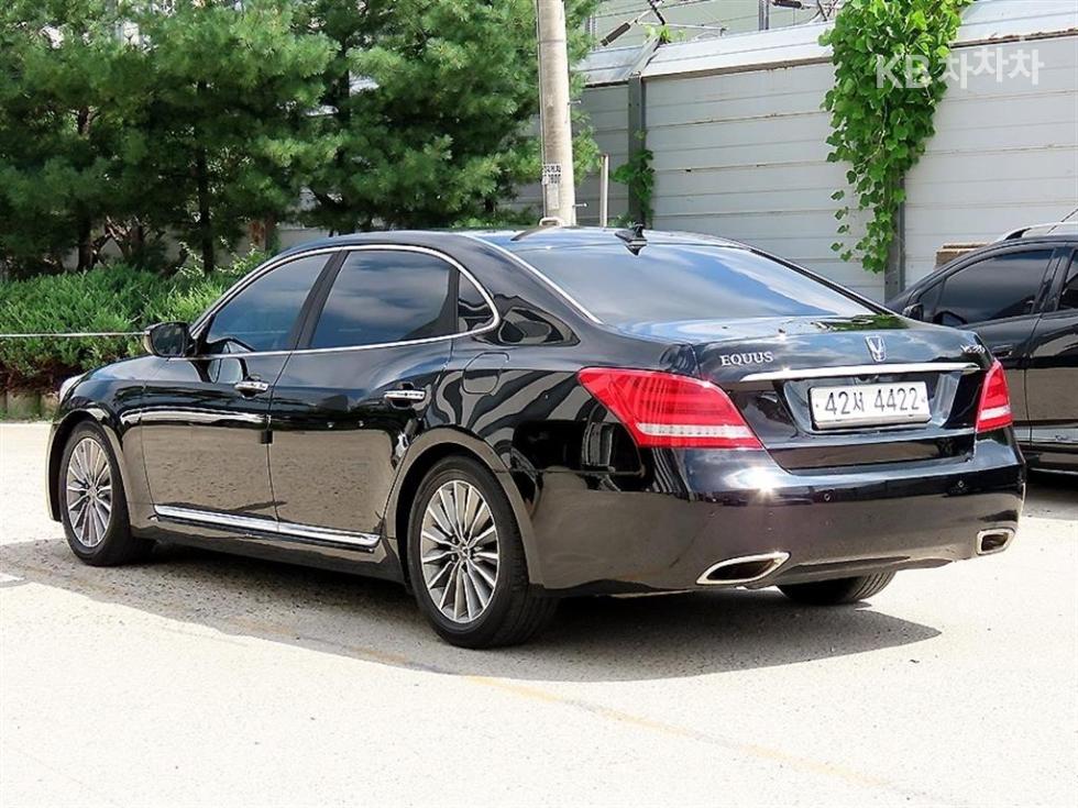 Hyundai Equus — miniaturë 3