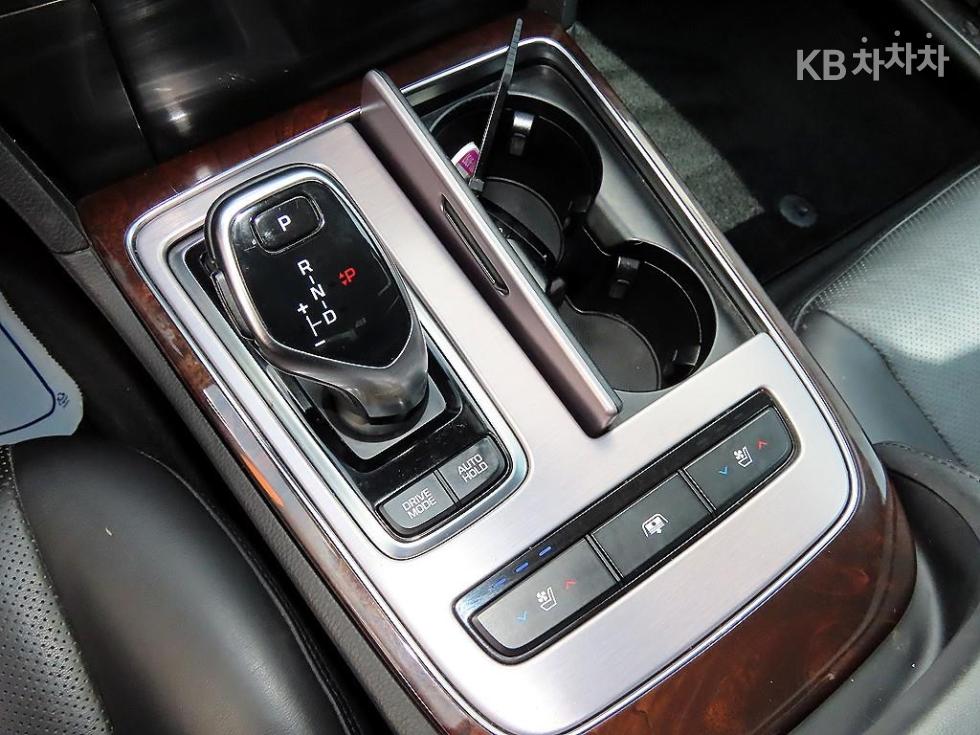 Hyundai Equus — miniaturë 11