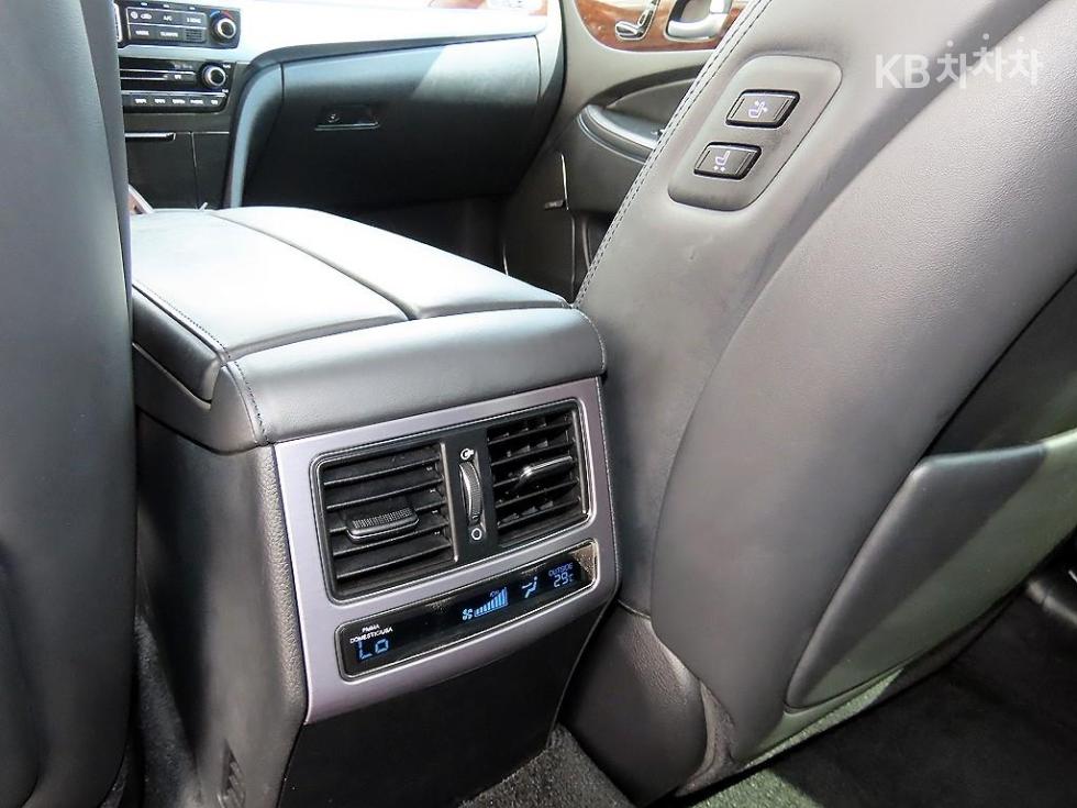 Hyundai Equus — miniaturë 18