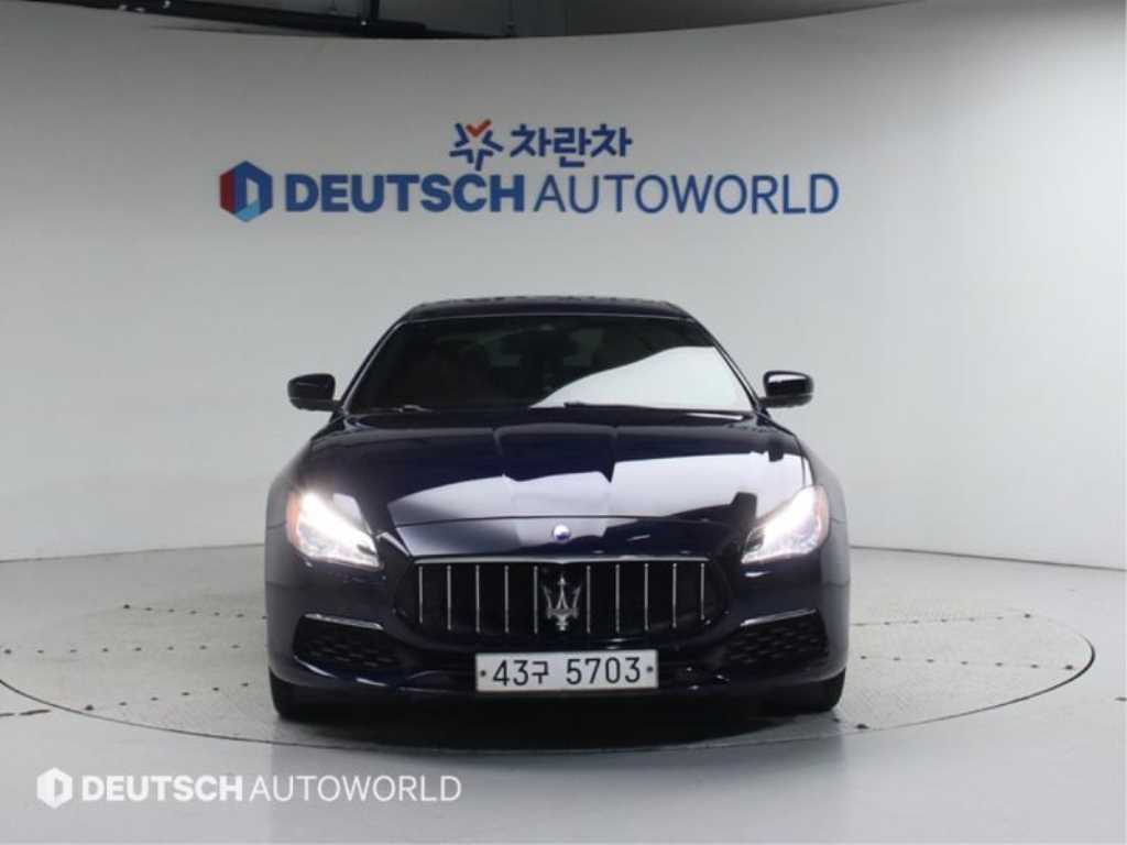 Maserati Quattroporte — miniaturë 3