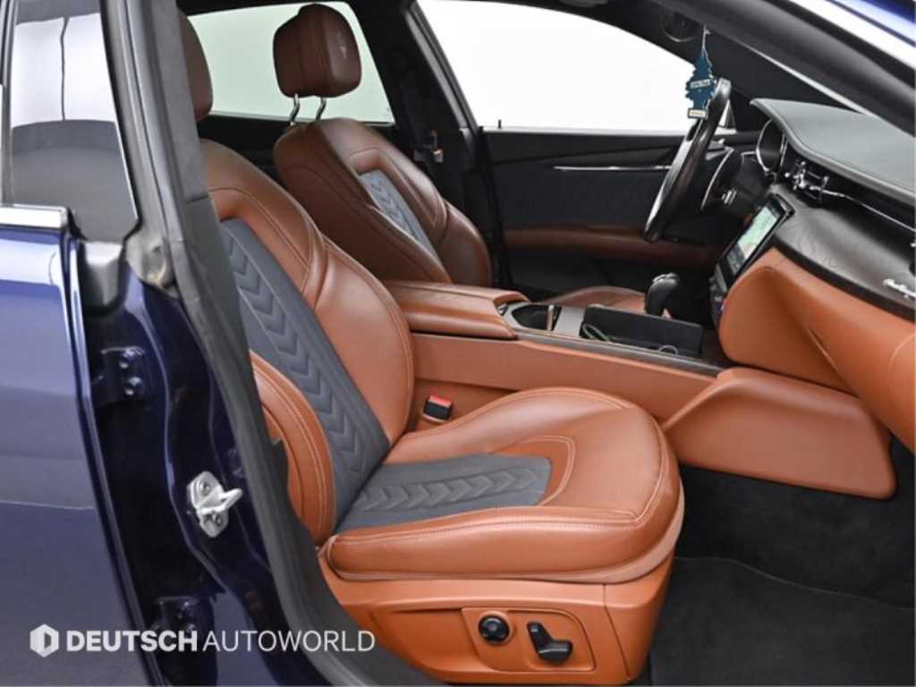 Maserati Quattroporte — miniaturë 10