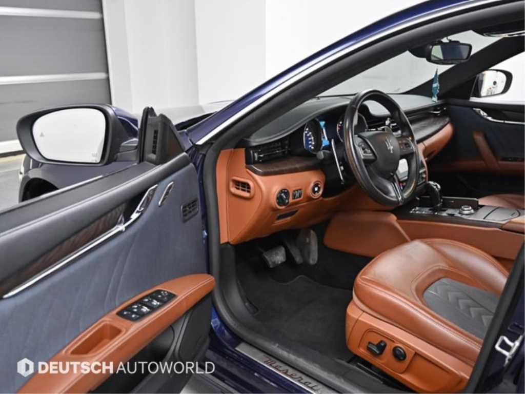 Maserati Quattroporte — miniaturë 11