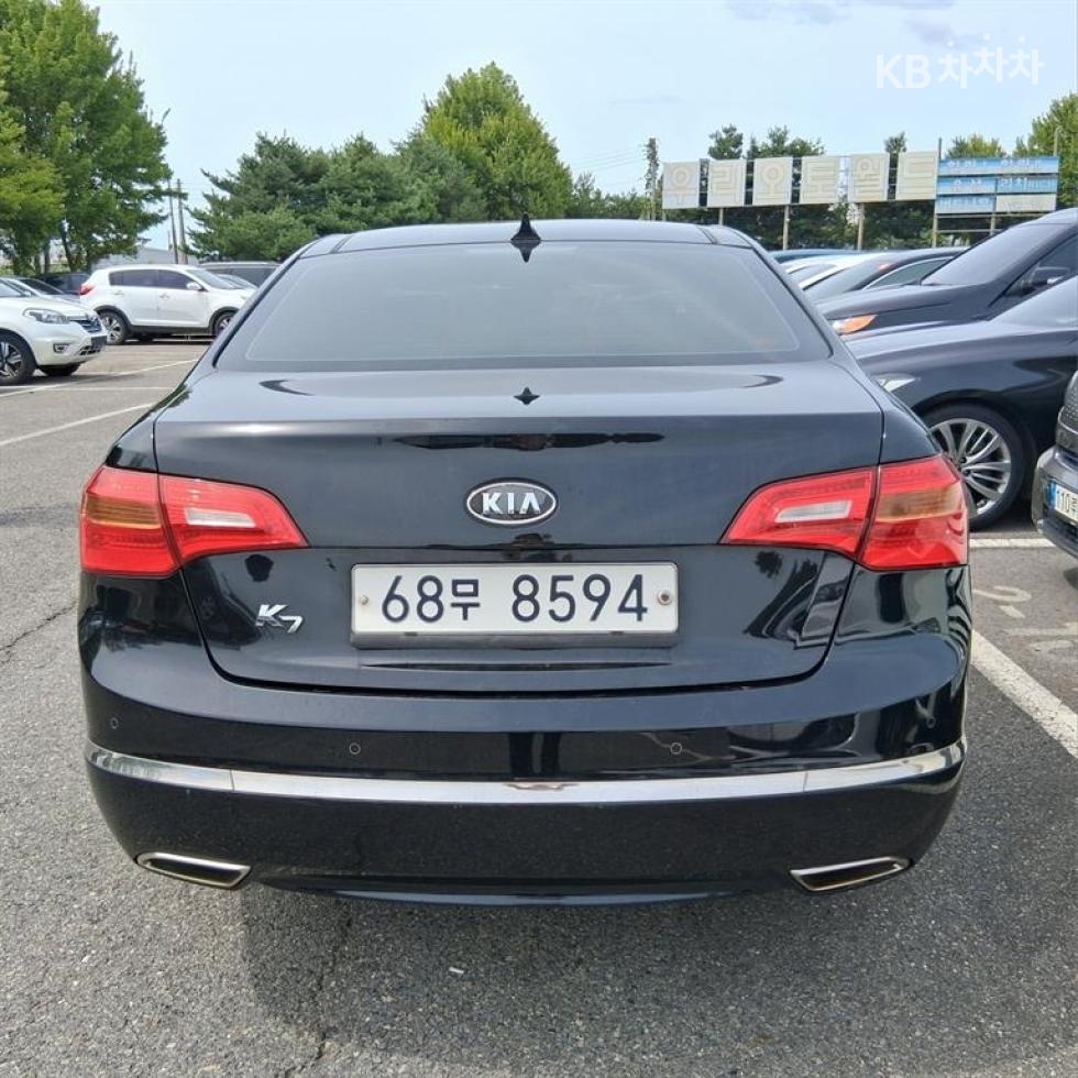 Kia K7 — miniaturë 4