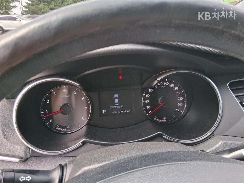 Kia K7 — miniaturë 6
