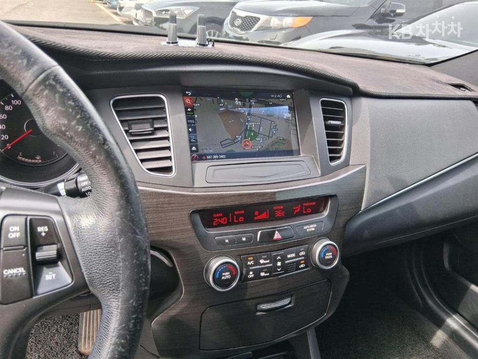Kia K7 — miniaturë 7