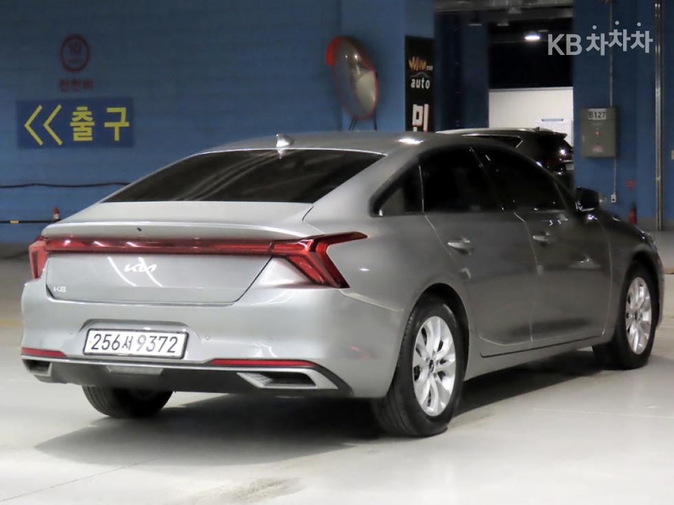 Kia K8 — miniaturë 4