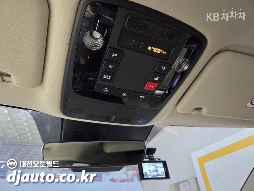 Kia Carnival — miniaturë 12
