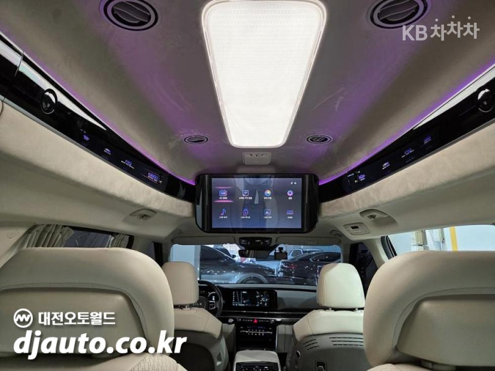 Kia Carnival — miniaturë 17