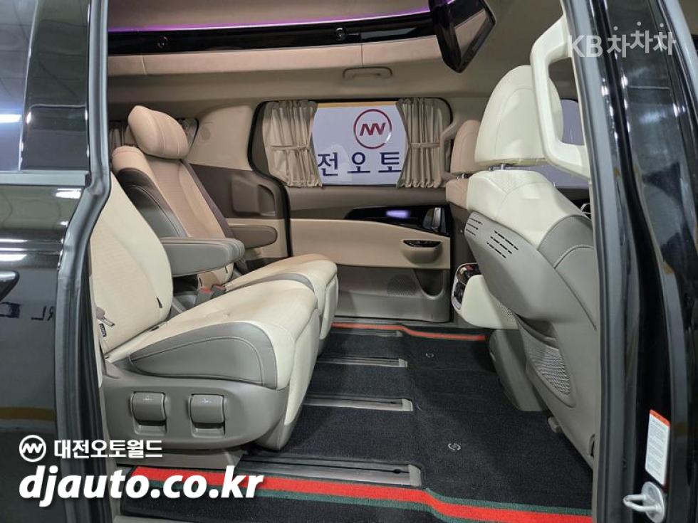 Kia Carnival — miniaturë 19