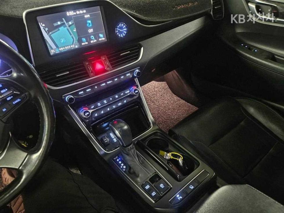 Hyundai Grandeur — miniaturë 15