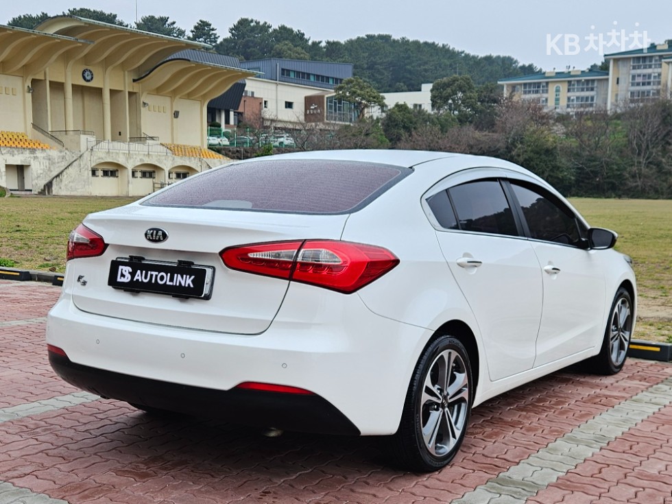 Kia K3 — miniaturë 4