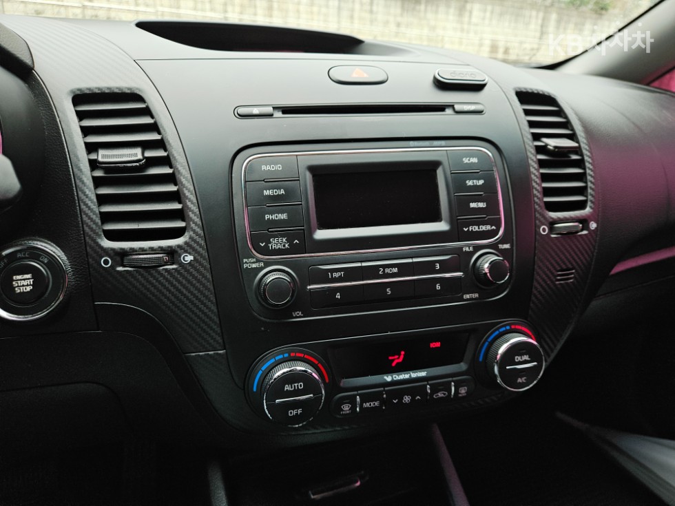 Kia K3 — miniaturë 9