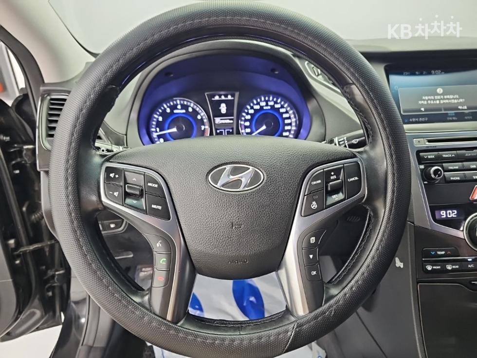 Hyundai Grandeur — miniaturë 9