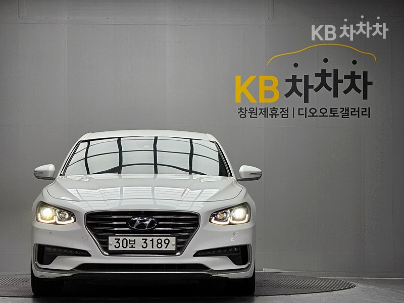 Hyundai Grandeur Special — фото 1