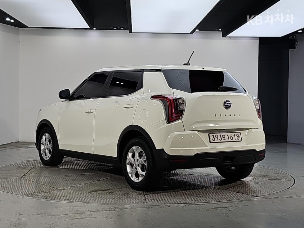 KG Mobility Tivoli BASE MODEL — фото 3