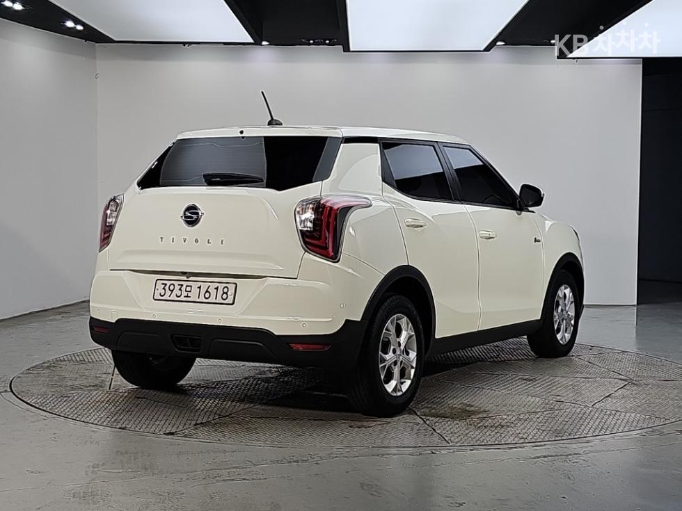 KG Mobility Tivoli BASE MODEL — фото 4