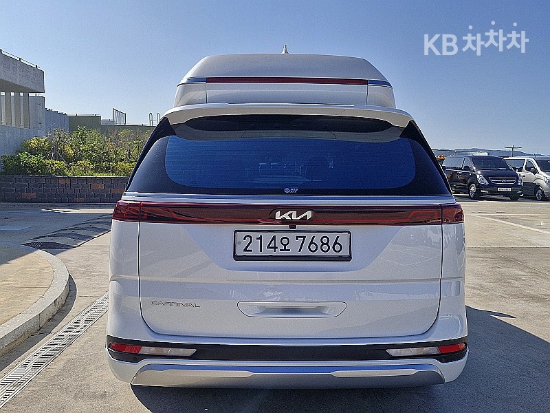 Kia Carnival SIGNATURE — фото 4