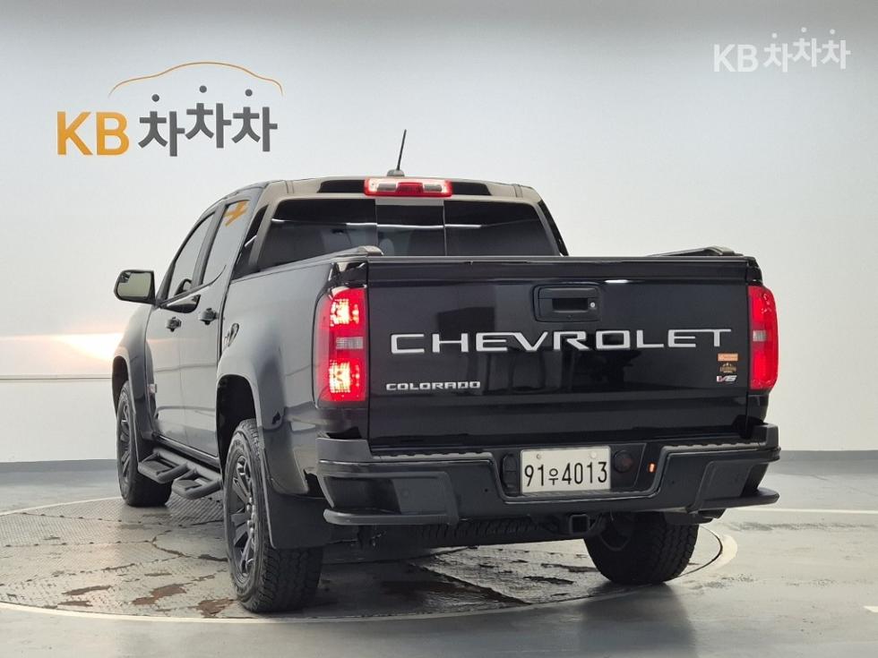 GM Korea Chevrolet Colorado Z71-X Midnight — фото 2