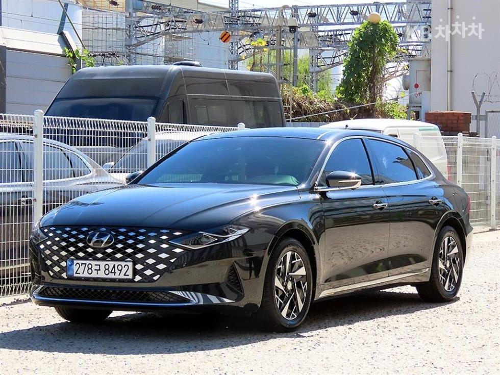 Hyundai Grandeur Premium — фото 2