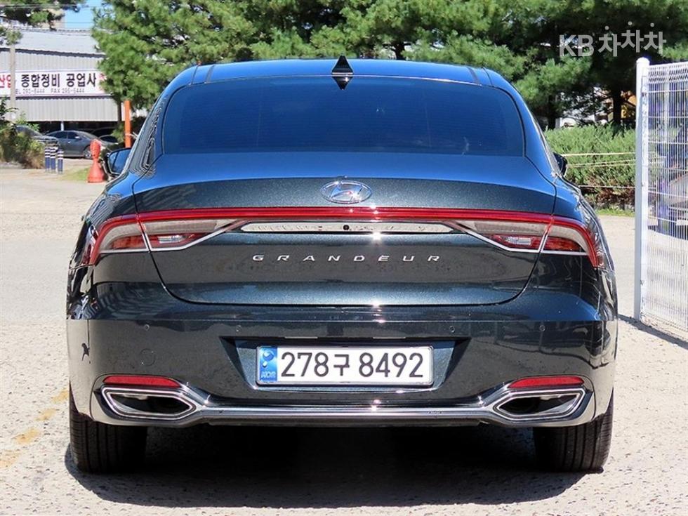 Hyundai Grandeur Premium — фото 4