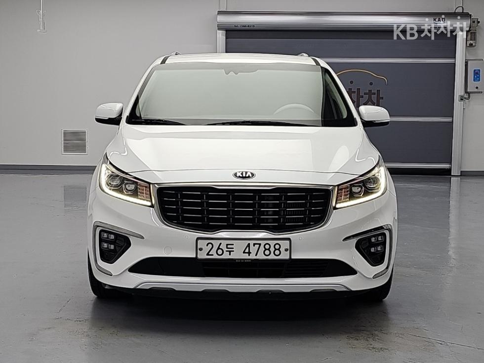 Kia Carnival PRESTIGE — фото 2