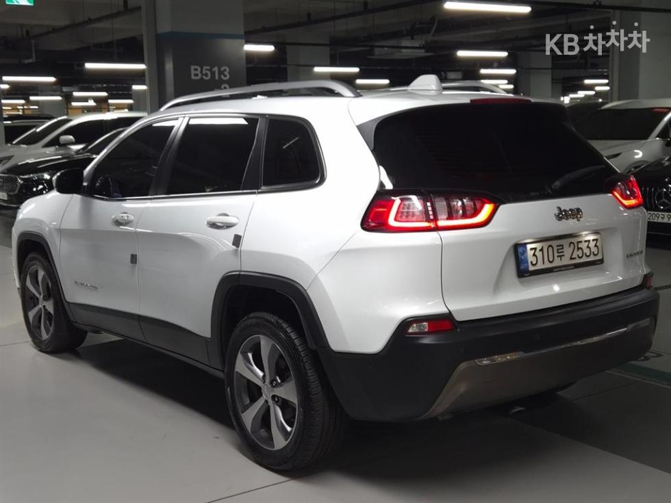 Jeep Cherokee BASE MODEL — фото 2