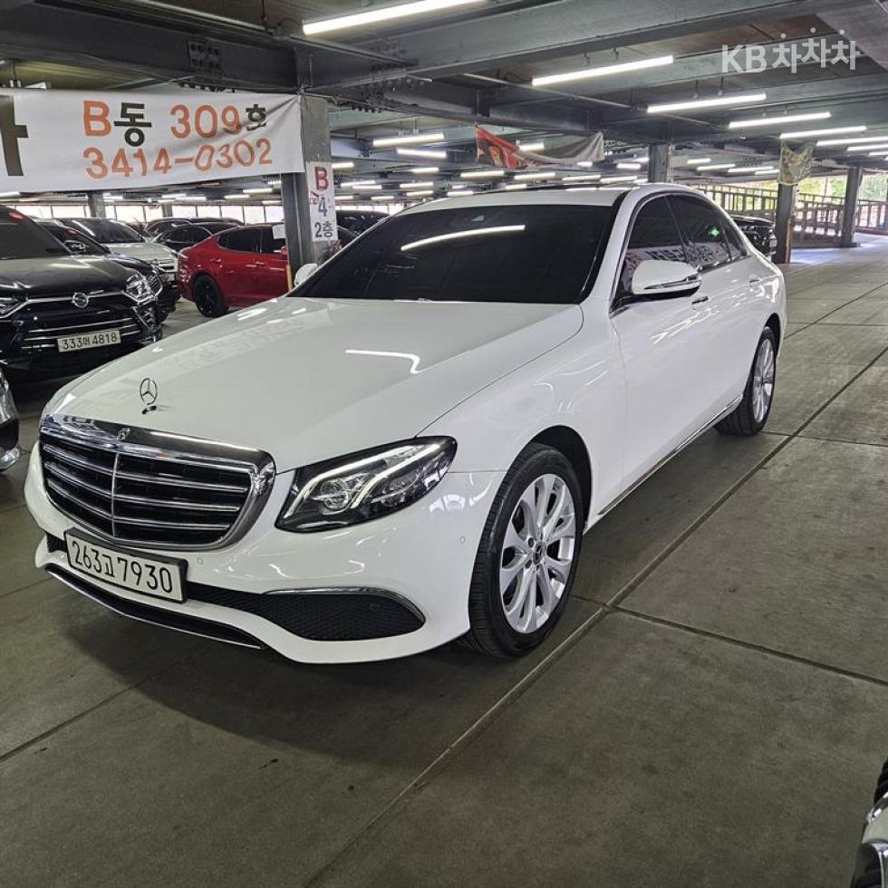 Mercedes-Benz E-Class Exclusive — фото 2