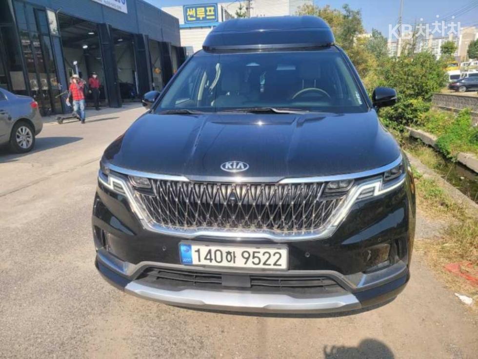 Kia Carnival SIGNATURE — фото 1