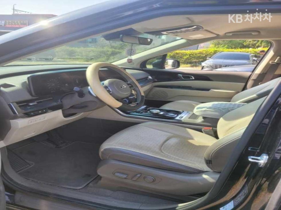 Kia Carnival SIGNATURE — фото 3