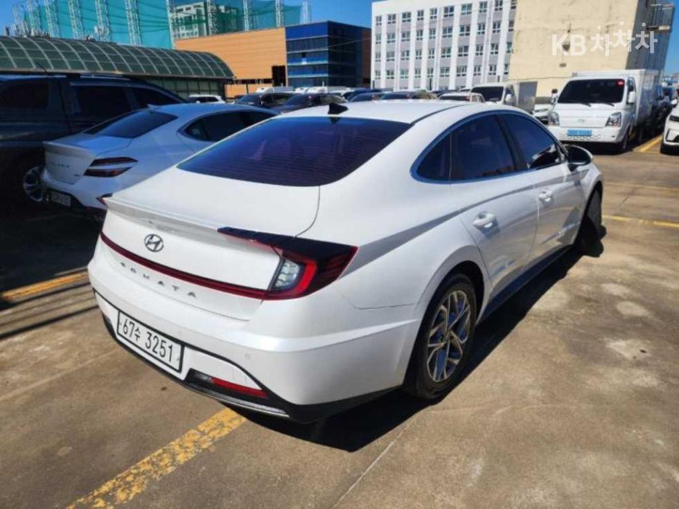Hyundai Sonata Premium — фото 3